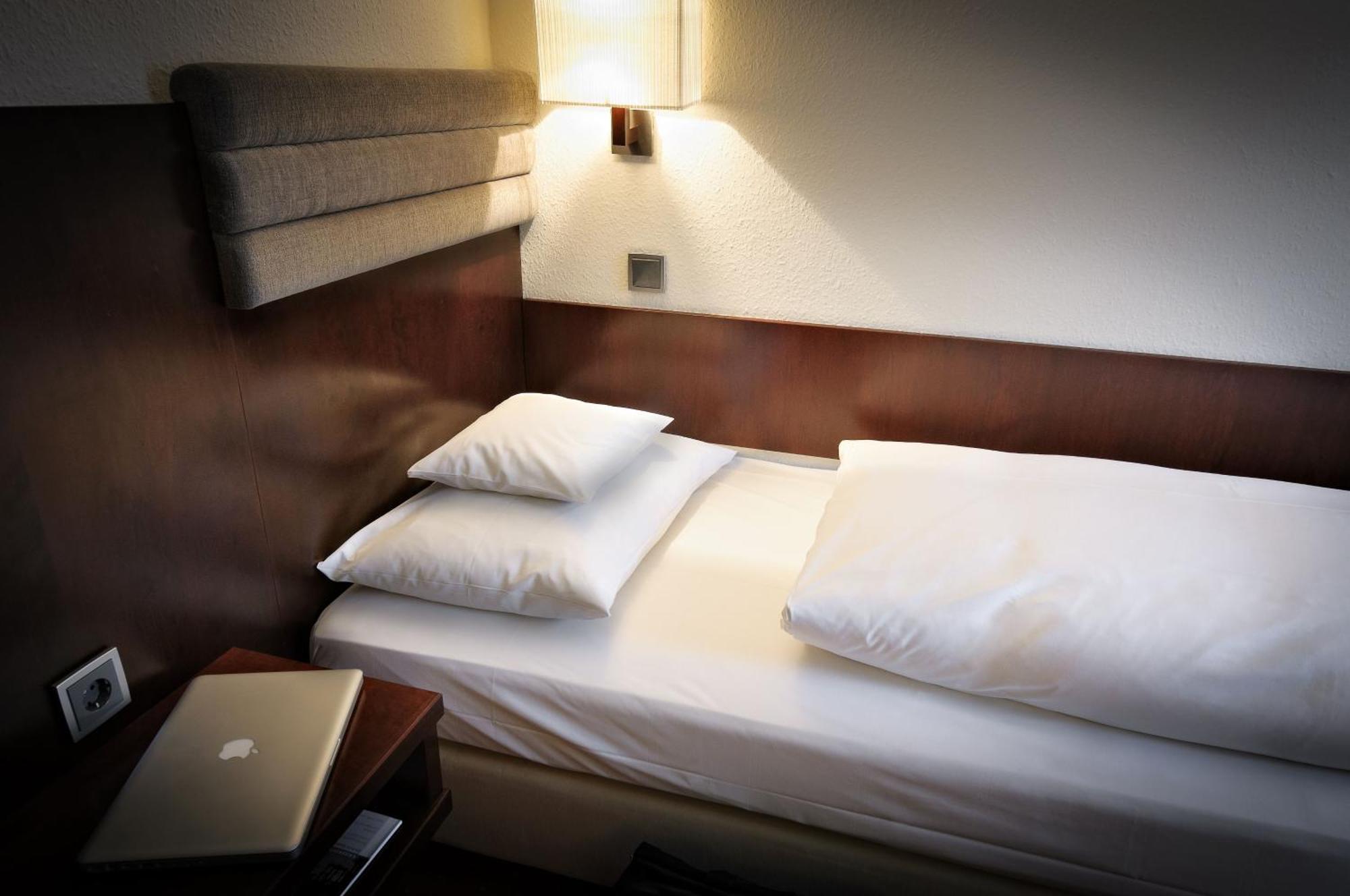 Hotel De France Wiesbaden City Экстерьер фото